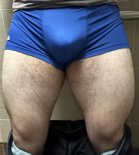 30 Gay. Leg Day