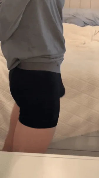 35 curious Bulge>Hand