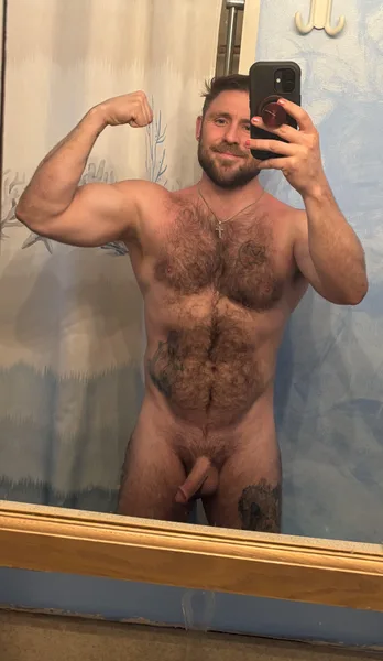Another horny night, another naked mirror pic